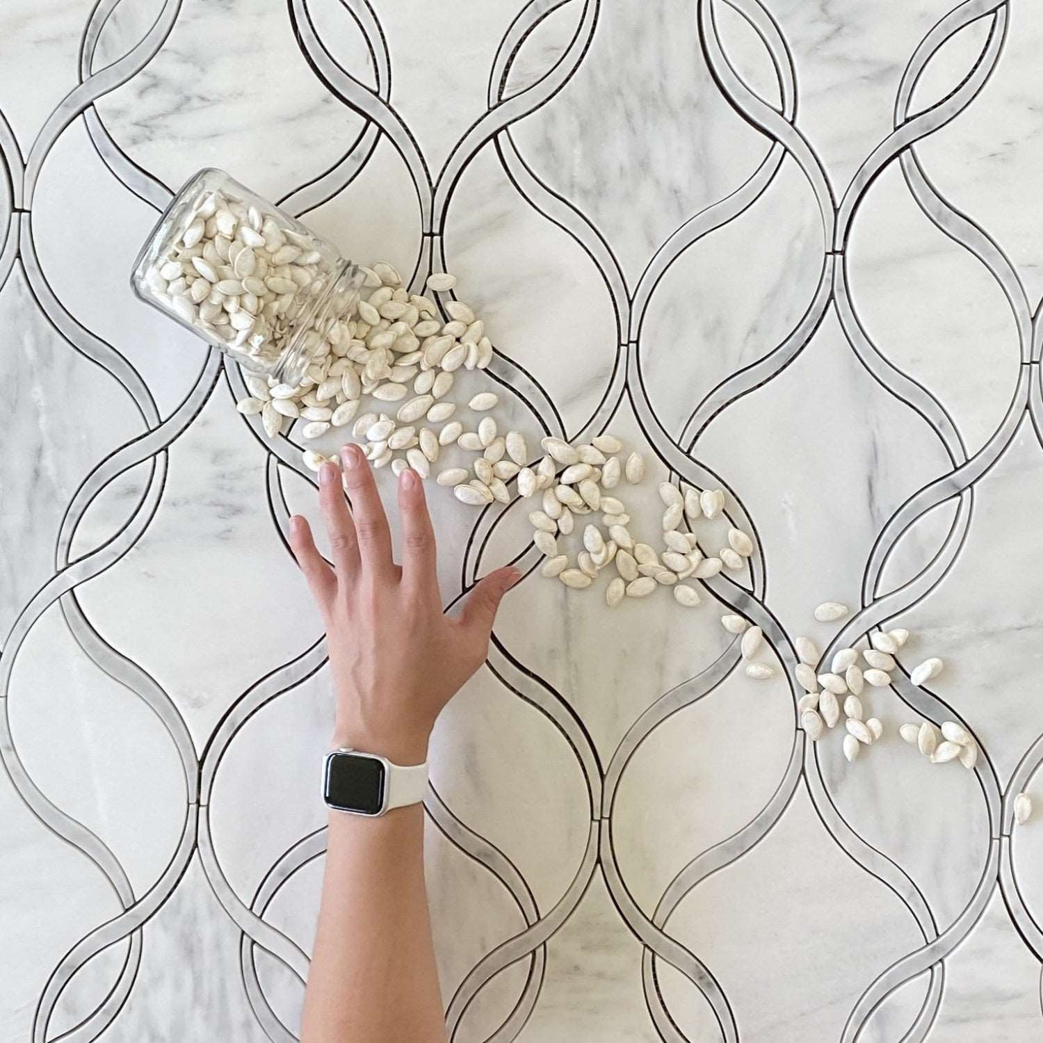 HARMONY - WATER JET - POLISHED MOSAIC ARABESCATO AND CARRARA